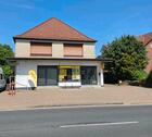 Foto - Gewerbefläche in Achim-Uphusen mit Schaufenster und Parkplätzen