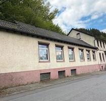 Haus in Finnentrop - 64.999,00&nbsp;EUR Kaufpreis, ca.&nbsp; 413,00&nbsp;m&sup2; in Finnentrop (PLZ: 57413)