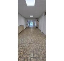 Halle Lagerraum - 950,00 EUR Kaltmiete, in Oldenburg (PLZ: 26131) Eversten