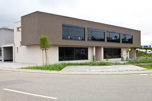 Foto - Hochwertige Bürofläche im Kronauer Industriegebiet