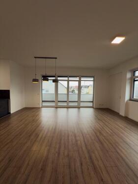 Foto - 4 Zimmer Etagenwohnung zur Miete in Großwallstadt