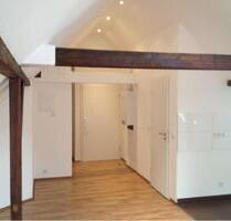 Dachgeschosswohnung in Nippes - 1.285,00&nbsp;EUR Kaltmiete, ca.&nbsp; 65,00&nbsp;m&sup2; in Köln (PLZ: 50733) Nippes