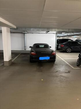 Foto - XXL Tiefgaragenstellplatz Stellplatz Garage Auto