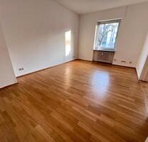 WG Zimmer Ostendstr mit eine - 900,00&nbsp;EUR Kaltmiete, ca.&nbsp; 80,00&nbsp;m&sup2; in Frankfurt am Main (PLZ: 60314) Ostend