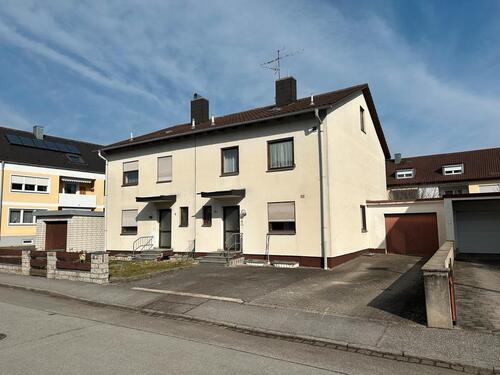 Foto - Doppelhaushälfte mit Garten in guter Lage in Straubing