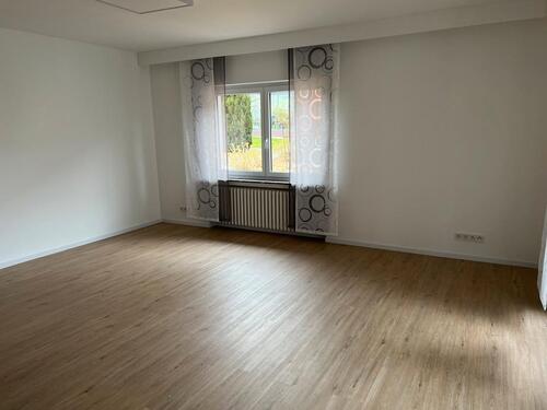 Foto - 5 Zimmer Erdgeschoßwohnung zur Miete in Ehringshausen