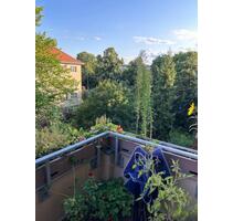 Helle 2-Zimmer mit Balkon, zentral und ruhig in Berlin-Zehlendorf