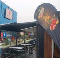 Feste Imbisswagen mitten in Düsseldorf