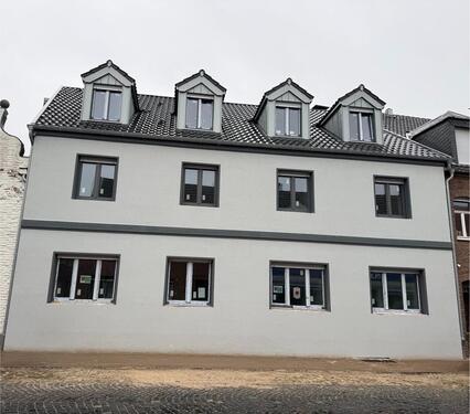 Foto - Erstbezug nach Kernsanierung: 65.7qm EG-Wohnung mit Einbauküche