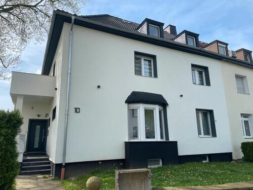 Foto - 3 Familienhaus mit großen Grundstück + Baugrundstück