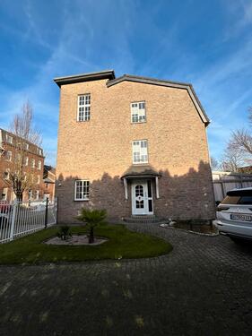 Foto - Haus mit Garten 180 qm und kleine Halle Haustiere erlaubt!!