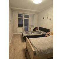 Eine möblierte 2-Zimmer-Wohnung in Hamburg, 28 Euro pro Person pro Tag.