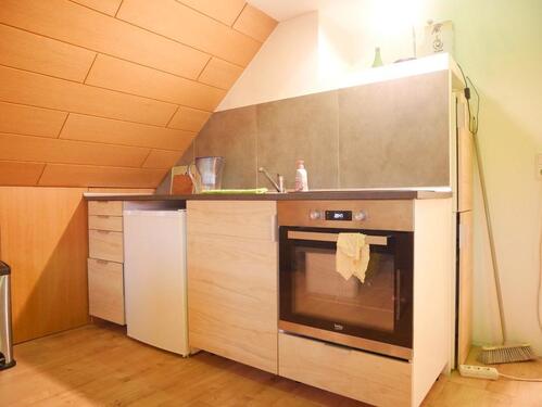 Foto - Zimmer mit EBK und Stellplatz, WLAN möbliert (R30)