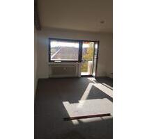 4 Zimmer Wohnung mit EBK und Balkon im 2 OG - Celle Altencelle