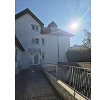 Top renovierte 3 Zimmer Wohnung Erkenbrechtsweiler provisionsfrei