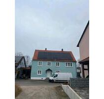 2 Familienhaus zu verkaufen Mit großen Grundstück und PV-Anlage. - Schopfloch
