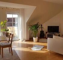 Freundliche, helle 4-Zimmer-Wohnung mit Balkon in Hüttenberg