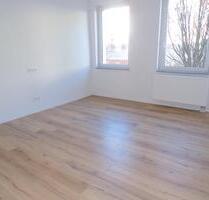 ** mit Balkon ** 2 Zimmer Wohnung in Zwickau zu vermieten!!