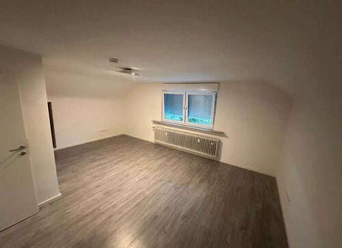 Foto - Zwei Zimmer Dachgeschosswohnung an