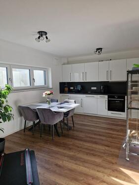 Foto - Einziehen und Wohlfühlen: helle Kellerwohnung Neubau