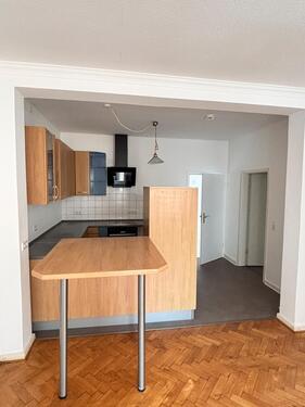 Foto - Schöne helle renovierte 2-Zimmer-Altbauwohnung 82qm