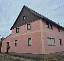 sanierungsbedürftiger 4-Seitenhof - Straußfurt