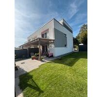 Reiheneckhaus mit 5,5 Zi., EBK, Keller & Großer Garten - Abstatt