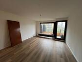Foto - Sanierte 2 Zimmer Wohnung—großer BalkonFahrstuhlTGneue EBK