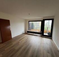 Sanierte 2 Zimmer Wohnung—großer BalkonFahrstuhlTGneue EBK - Lübeck Sankt Jürgen