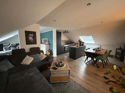 Foto - Top Lage 3 Zimmer DG-Wohnung zu Vermieten