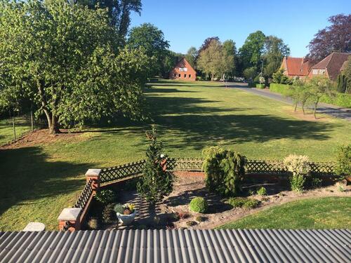 Foto - Zweifamilienhaus m. Wirtschaftsgebäuden u. Stallungen ohne Makler