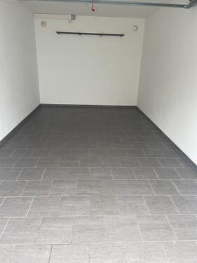 Foto - Neuwertige Einzelgarage im Schilterhäusle Villingen zu vermiete