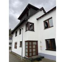 Haus zu Vermieten - 1.350,00 EUR Kaltmiete, in Schleiden (PLZ: 53937)