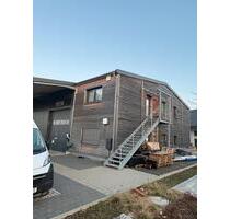 Modernes Gewerbeobjekt (BJ 2022) mit Halle & Büro – vielseitig - Fraunberg