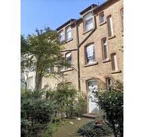 Sonnige 2-Zimmer Wohnung im begehrten Westend + Ausbaumöglichkeit - Wiesbaden Nordost