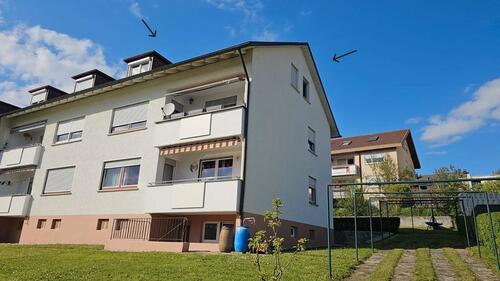 Foto - helle 2 Zimmer-Dachgeschosswohnung mit Garage und Gartenanteil