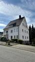 Foto - Mehrfamilienhaus mit Potenzial – 3 Wohnungen, 6 Garagen & großzüg