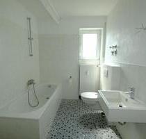 Sehr schöne 4-Zimmer+Wohnküche+Bad 100qm plus 19qm überdachtem Balkon auf der Heide zentrumsnah - Rodalben