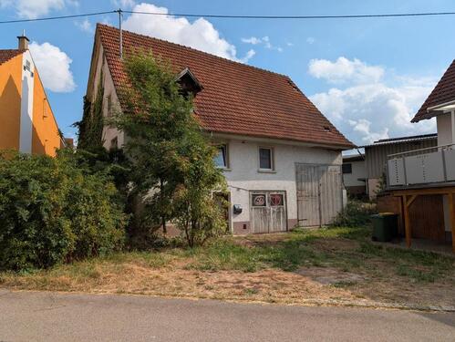Foto - Stark sanierungsbedürftiges Bauernhaus in Aasen