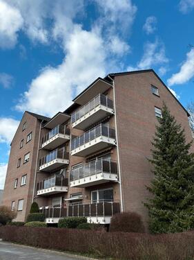 Foto - Moderne 2-Zimmer-Wohnung mit Balkon, Mansardenzimmer in KaLi
