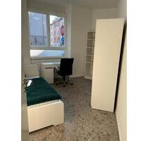 Zimmer zur Miete - 420,00&nbsp;EUR Kaltmiete, ca.&nbsp; 11,00&nbsp;m&sup2; in Schweinfurt (PLZ: 97421) Gartenstadt