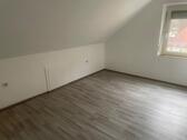 Foto - 80 qm Wohnung neustadt 3 Stock - 800,00&nbsp;EUR Kaltmiete, ca.&nbsp; 80,00&nbsp;m&sup2;