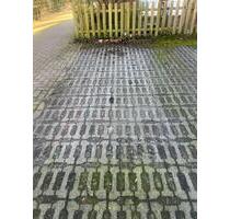 Großer Parkplatz 35 Euro Monat - 35,00&nbsp;EUR Miete, in Oldenburg (PLZ: 26127) Alexandersfeld