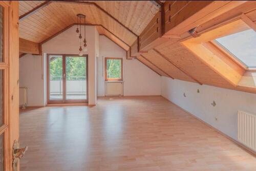 Foto - 3 Zimmer Dachgeschoßwohnung zur Miete in Sulz am Neckar