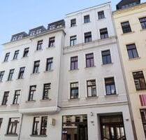 Große Küche + TAGESLICHTBAD mit WANNEDUSCHE - SÜDBALKON - Chemnitz Altendorf