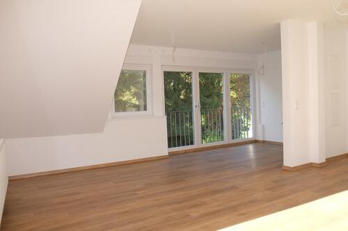 Foto - Frisch sanierte 3-Zimmer-Dachgeschosswohnung in Eschersheim