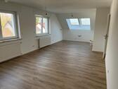 Foto - Top renovierte 4-Zimmer-Dachgeschosswohnung (78 m²) im Mainbogen