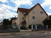 Foto - Moderne 2-ZKB Wohnung mit KFZ Stellplatz, Hof und Garten