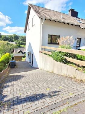 Foto - Schönes Haus mit 2 Wohnungen in TOP-Lage Siegen-Bürbach