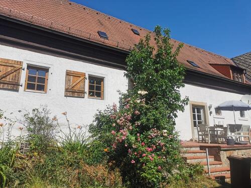 Foto - Schöner, ehemaliger Dreiseithof im Fichtelgebirge